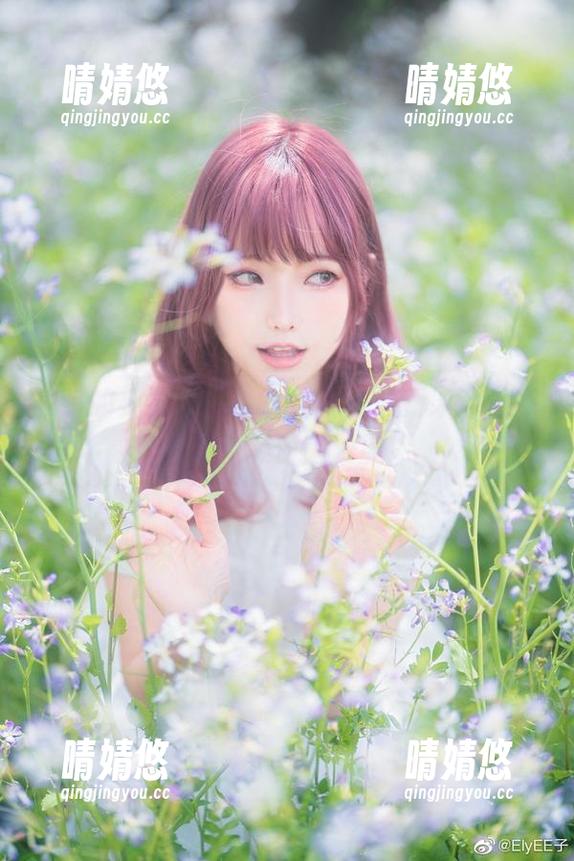 ElyEE子 独特的视觉盛宴,ElyEE子最新泳池COS写真引领时尚潮流!