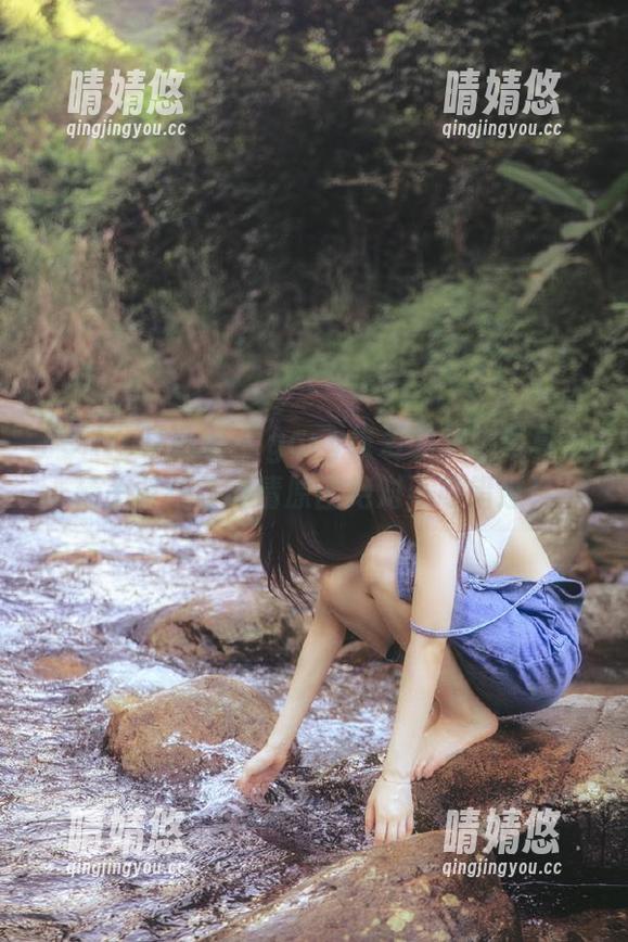 Feilin嗲囡囡 - gary维爱的美脚写真，精美壁纸与高清原图绝对不可错过！