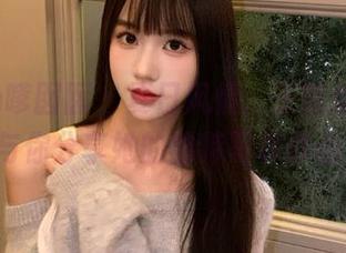 Feilin嗲囡囡 – 夏日风情：王婉悠Queen与你分享她的独特写真作品集