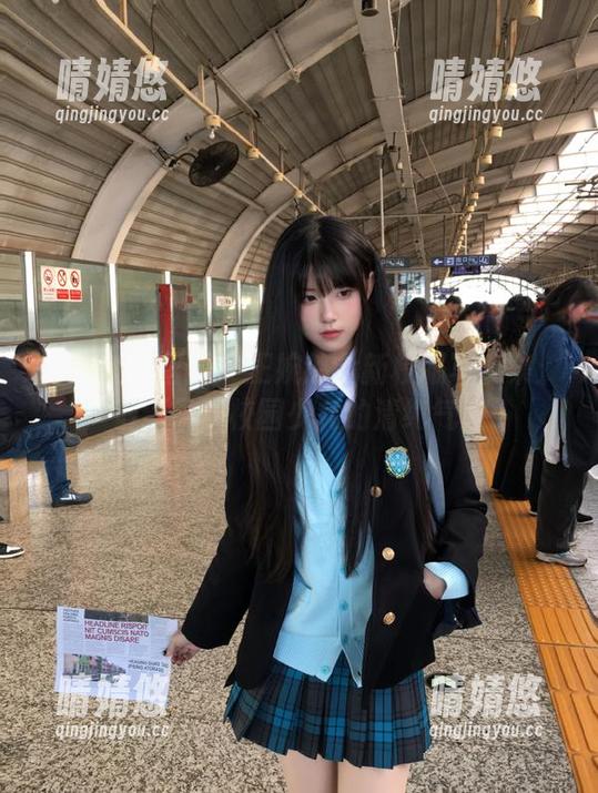 GIRLT果团网 - 王婉悠全新校服写真集：最新展现校园少女的清纯气息