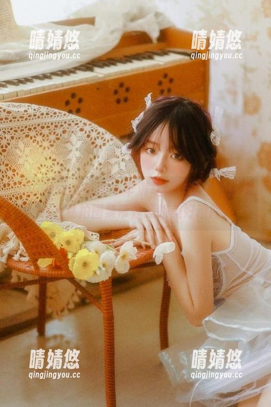 HuaYang花漾 - 丰满写真作品，尤妮丝egg私拍图集带你领略美好瞬间！