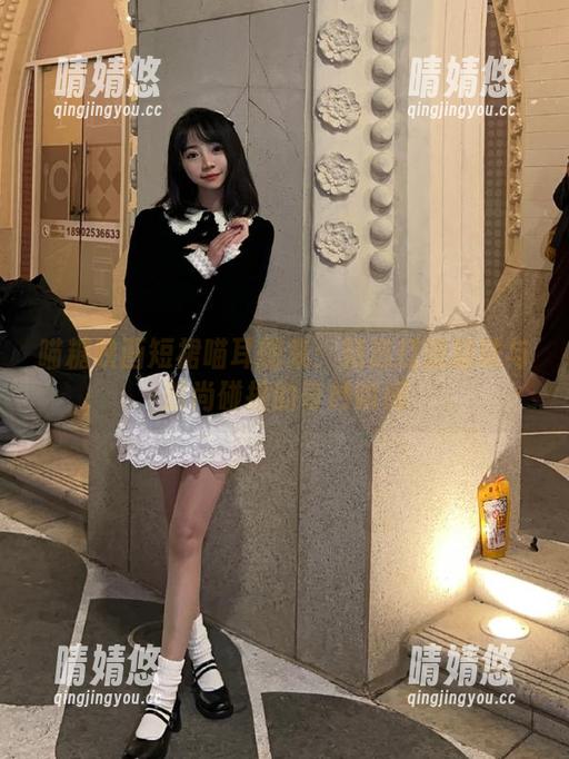 喵糖映画短裙喵耳图集：精选打造猫咪与时尚碰撞的奇妙瞬间