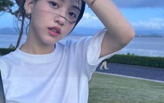 MyGirl美媛馆 – 八宝icey最新红裙美图更新，感受她优雅与魅力的每一瞬间