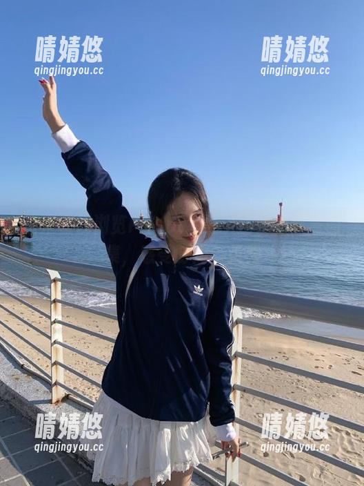 PoppaChan 快来在线浏览PoppaChan姐姐的专属图集,感受时尚与优雅
