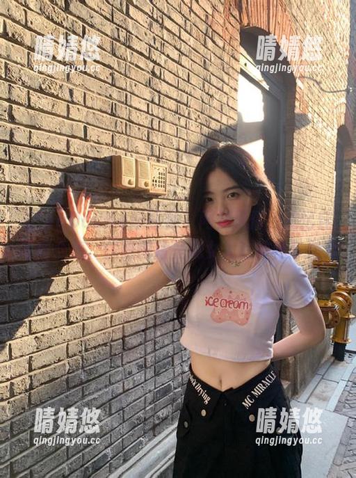 QingDouKe青豆客 - 网袜风情，施忆佳写真合集，优雅图片呈现女人的神秘与魅力
