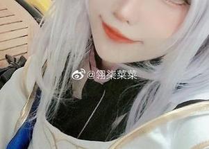让人心跳！Sakiiii翎柒最新美脚照片引爆网友热议！