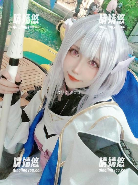 Sakiiii翎柒 让人心跳!Sakiiii翎柒最新美脚照片引爆网友热议!