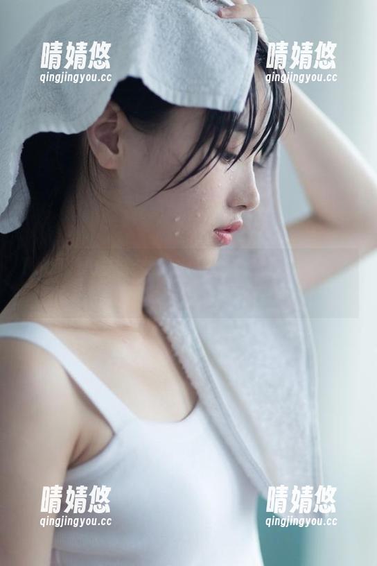 TouTiao头条女神 - 高韩菲居家写真：在家也能拍出专业图册的秘密分享！