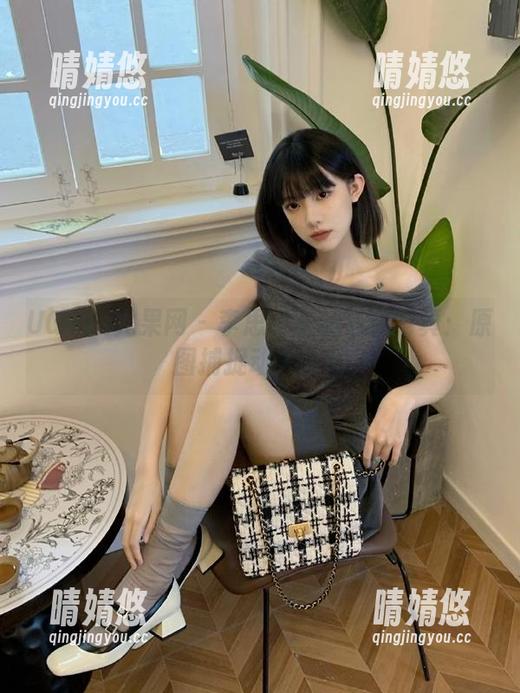 UGirls尤果网 - 李思宁红裙私房写真：原图捕捉动人瞬间