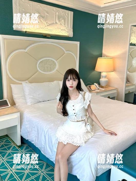 UGirls尤果网 - 获取李思宁连体衣最新摄影合集，下载体验独一无二的时尚感