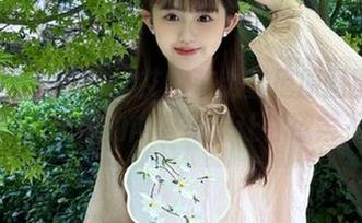 UGirls尤果网 – 艾霓莎比基尼原图图集放送，如此火辣的内容绝对让你欲罢不能！