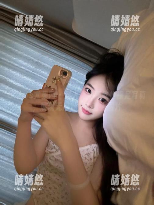 UGirls尤果网 - 迷人高清顾欣怡裸足写真，展现无尽魅力的诱人图片