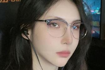 Vams子天使——高清写真集带你领略神秘之美的每一个细节