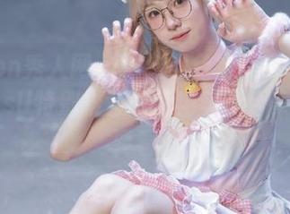 Xiuren秀人网 – 细腻黑色之美：CherryBlessU特别推荐的惊艳美图合集，一定要看！