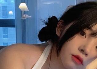 Xiuren秀人网 – Egg尤妮丝醉人高清吊带写真图包，捕捉每一瞬间的美丽