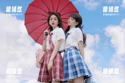 Xiuren秀人网 - 来看吴雪瑶穿红裙的迷人瞬间，福利原图让你感受她的风采与气质！