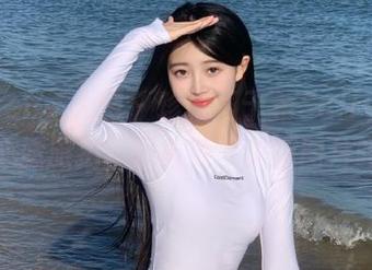 Xiuren秀人网 – 珍藏周于希Sally的珠海心愿旅拍，想看更多美丽图片吗？
