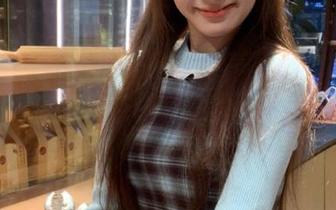 Xiuren秀人网 – 花嫁唯美写真：唐翩翩的每一张图片都如诗如画
