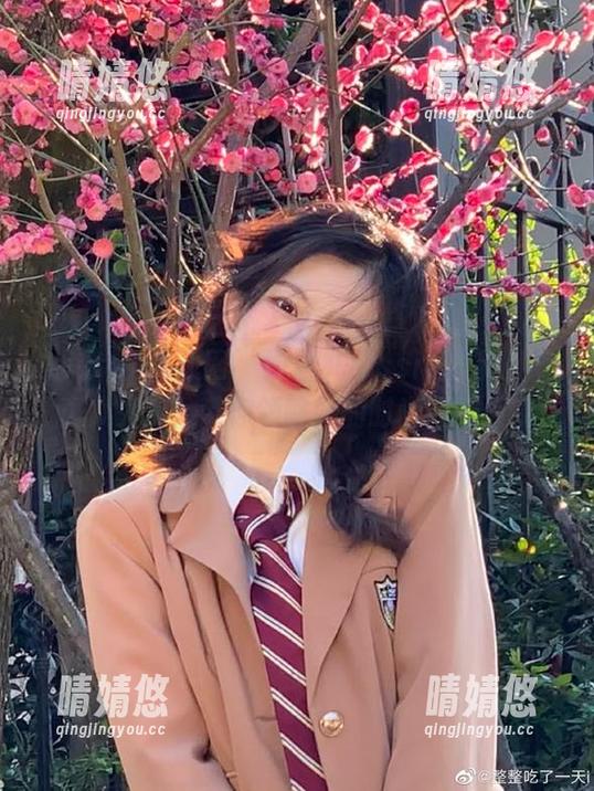 Xiuren秀人网 - 婕西儿jessie水手服写真集大赏，带你领略她的时尚图集分享