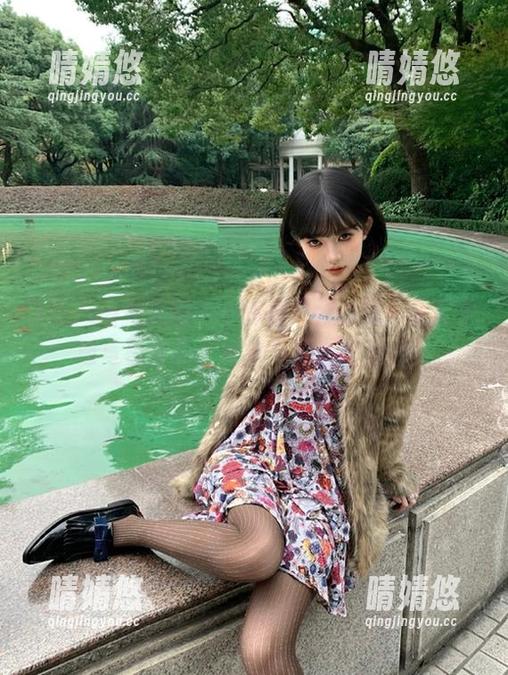 Xiuren秀人网-小海臀Rena Xiuren秀人网 - 小海臀Rena推出全套学姐写真作品,速来下载感受魅力!