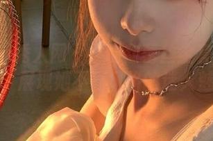 Xiuren秀人网 – 尹甜甜蕾丝全套诱惑图片，展现她不同风格的迷人魅力