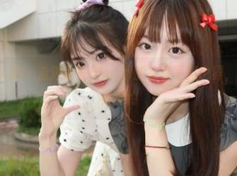 Xiuren秀人网 – 走进徐安冉miki的高清写真世界，灰丝尽显娇柔婉约