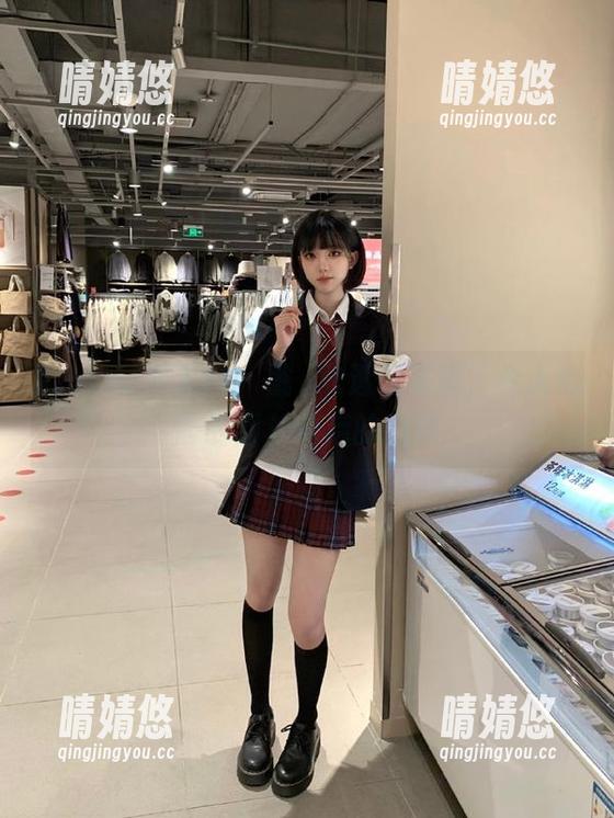Xiuren秀人网 - 戴渃欣透明写真，令人心醉的图片背后的故事