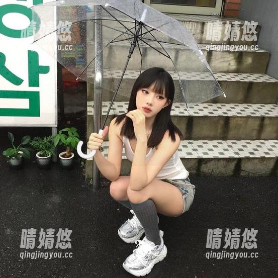 Xiuren秀人网 - 走进月音瞳的御姐写真，原图中的每一个细节都令人心动