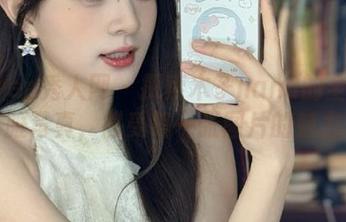 Xiuren秀人网 – 探索木子nana的全套礼服写真，感受每一张图片的魅力