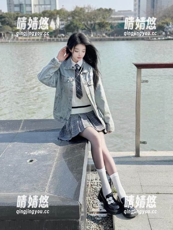 Xiuren秀人网 - 独家发布：“杏子Yada秘书”写真合集更新，感受她的优雅气质
