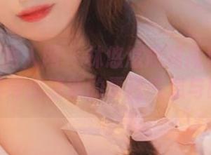 Xiuren秀人网 – 林悠悠短裙高清原图展示，演绎出清新的夏日气息与时尚感