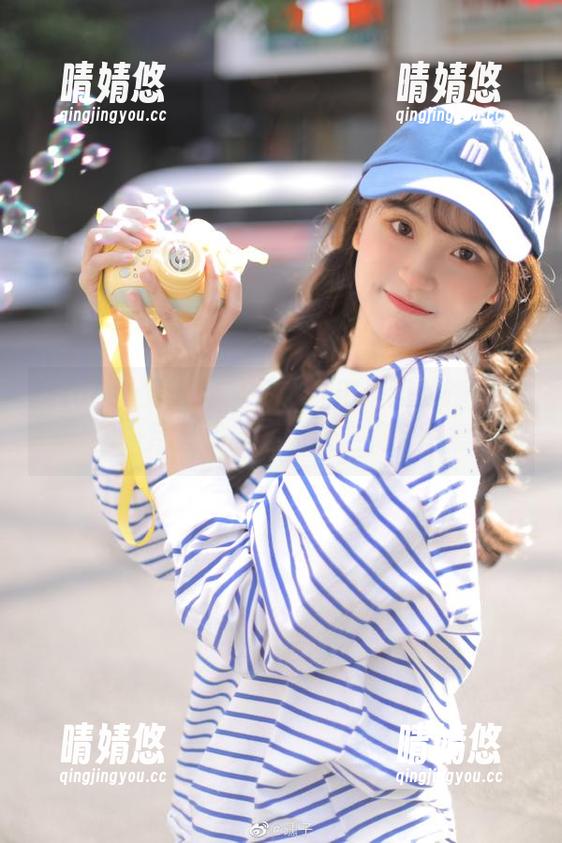 Xiuren秀人网 - 探索油田溪溪的睡衣美图，尽显优雅与性感之美的图集