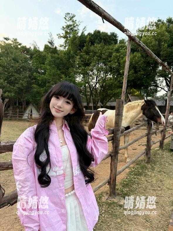 Xiuren秀人网-王雅姗 Xiuren秀人网 - 气质写真大放异彩:下载王雅姗的裸足风情精选作品!