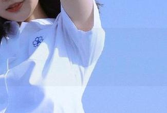 Xiuren秀人网 – 王雅姗是我：长腿写真原图与壁纸，幽默与风格并存的自嘲之路