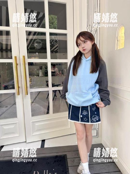 Xiuren秀人网 - 解锁蕊蕊ruirui的泳装风格：这些美图和照片绝对让你大开眼界