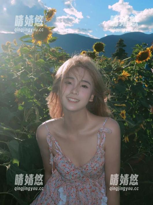 Xiuren秀人网 - 揭秘“蛋蛋宝”独特的“天使”写真风格，图包中的美丽瞬间