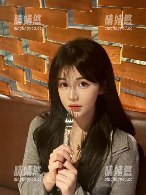 Xiuren秀人网-陈思琪Art Xiuren秀人网 - 无圣光的真实魅力:陈思琪Art的职业装写真,让职场风格尽显无遗