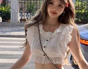 YouWu尤物馆 – FoxYini孟狐狸私房图包大揭秘：与女孩一起漫步在艺术的海洋