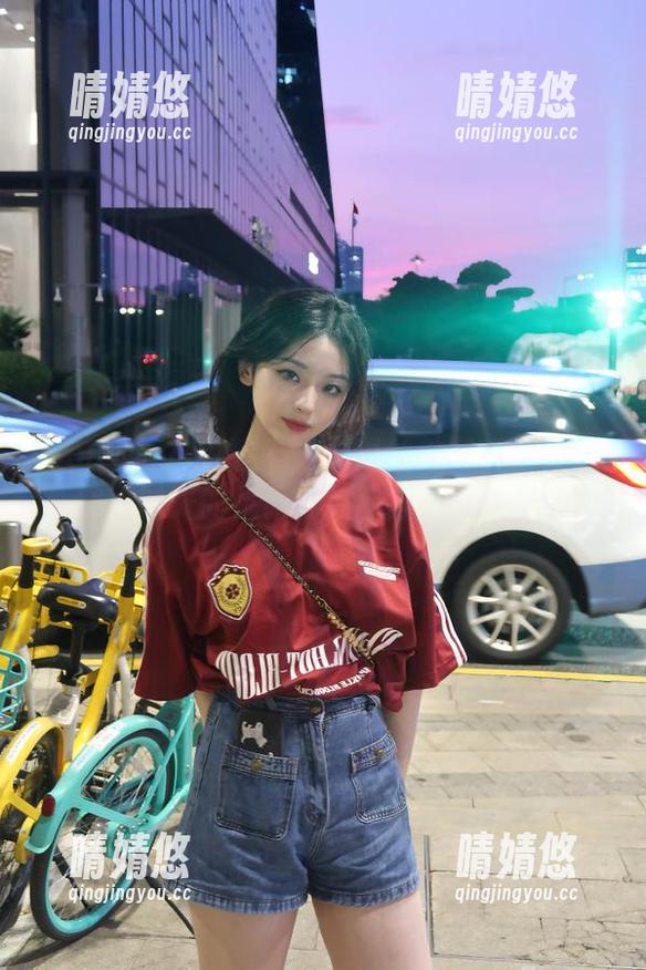 YouWu尤物馆-俞夕梦 YouWu尤物馆 - 俞夕梦丝袜写真全集:穿越时光的优雅,细腻描绘女性魅力