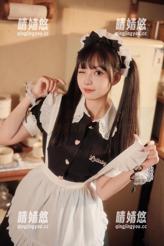 beautyleg - 精选美图展示：Anita身着旗袍的绝美瞬间，传递经典之美