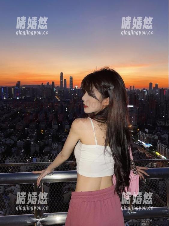 beautyleg - 探秘Dana灰丝系列：绚丽图片合集，记录每一个动人瞬间