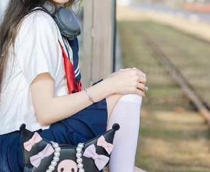 beautyleg – 追随Sarah的泳池梦幻：精彩写真资源合集不容错过！