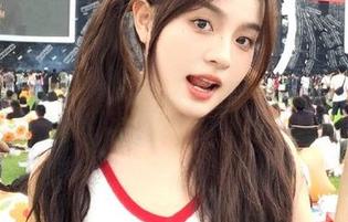 beautyleg – 沉醉在Sunny的白裙中：她的写真合集与壁纸让你心旷神怡
