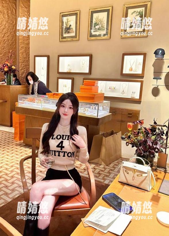 beautyleg-Zoey beautyleg - Zoey女友的精美写真作品,在线带你领略甜蜜的视觉享受!