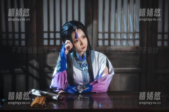 不要在意我的奇怪姿势，来看kitaro绮太郎与可爱的桔子酱的写真吧！