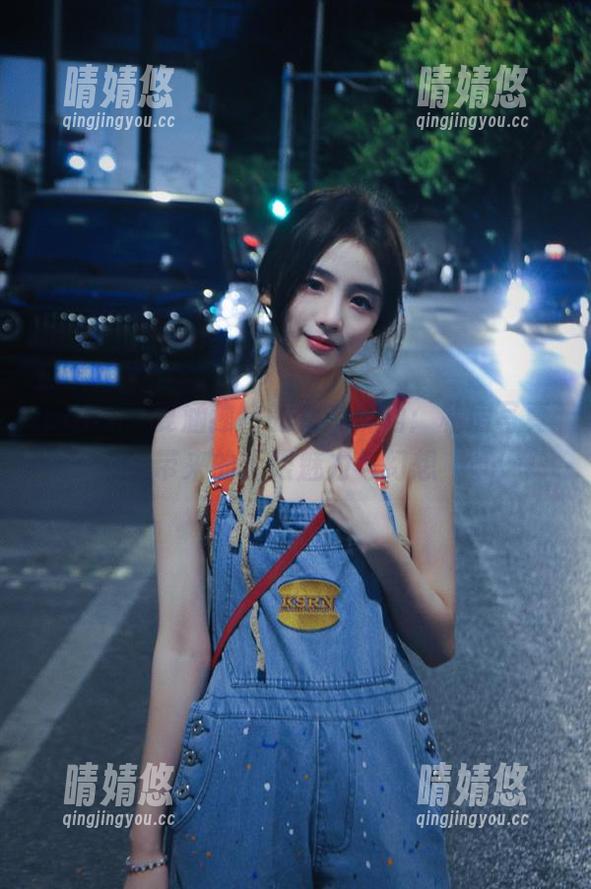 pans-夏涵 pans - 夏涵独特的女友视角:私房写真带来的无限魅力与幻想