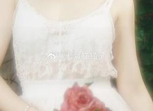 浪漫瞬间：探秘“七月喵子”双人写真中的精选原图照片