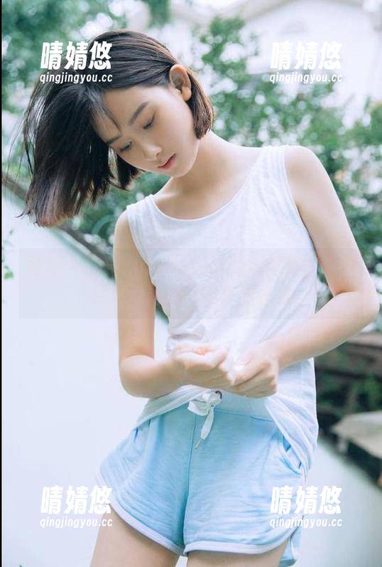 丽柜 - 享受Yuleba制服的视觉盛宴：图库展示她精彩的写真作品