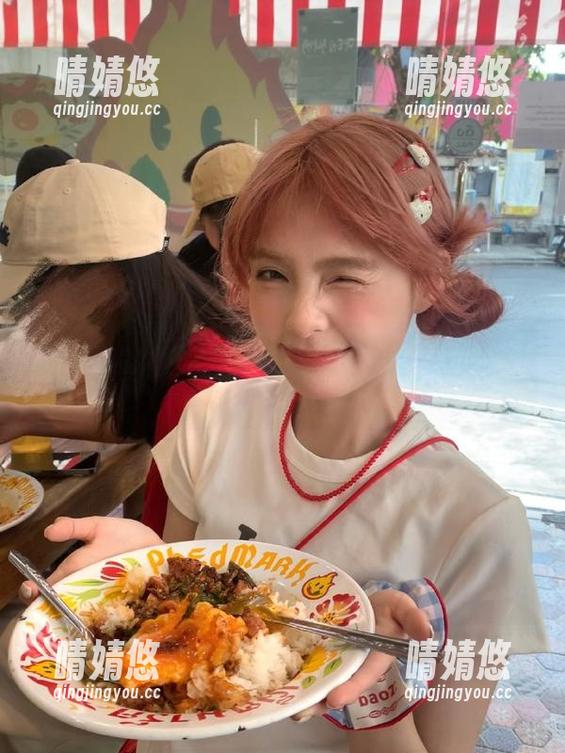 丽柜 - 超清晰允儿美足图集，带你领略她独特的韵味与风情