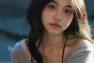 丽柜 – 光影里的夏天：司琪私房图包带你品味炎热中的清新畅意！